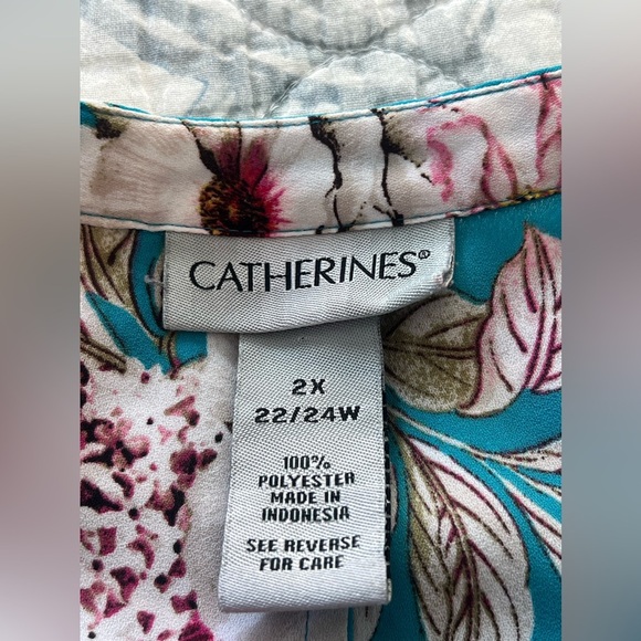 Catherine’s Women’s size 2X Teal floral lightweight blouse. Button up - Picture 5 of 8